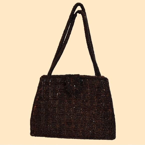 Vintage Handbags - VINTAGE beaded purse